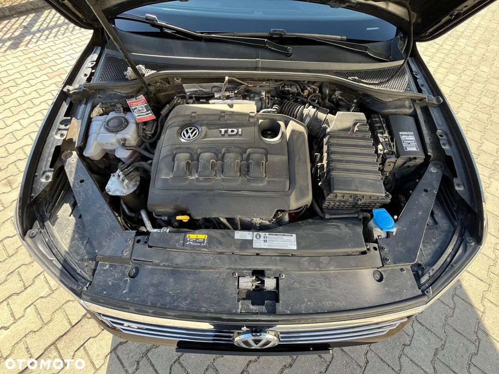 Volkswagen Passat - 27