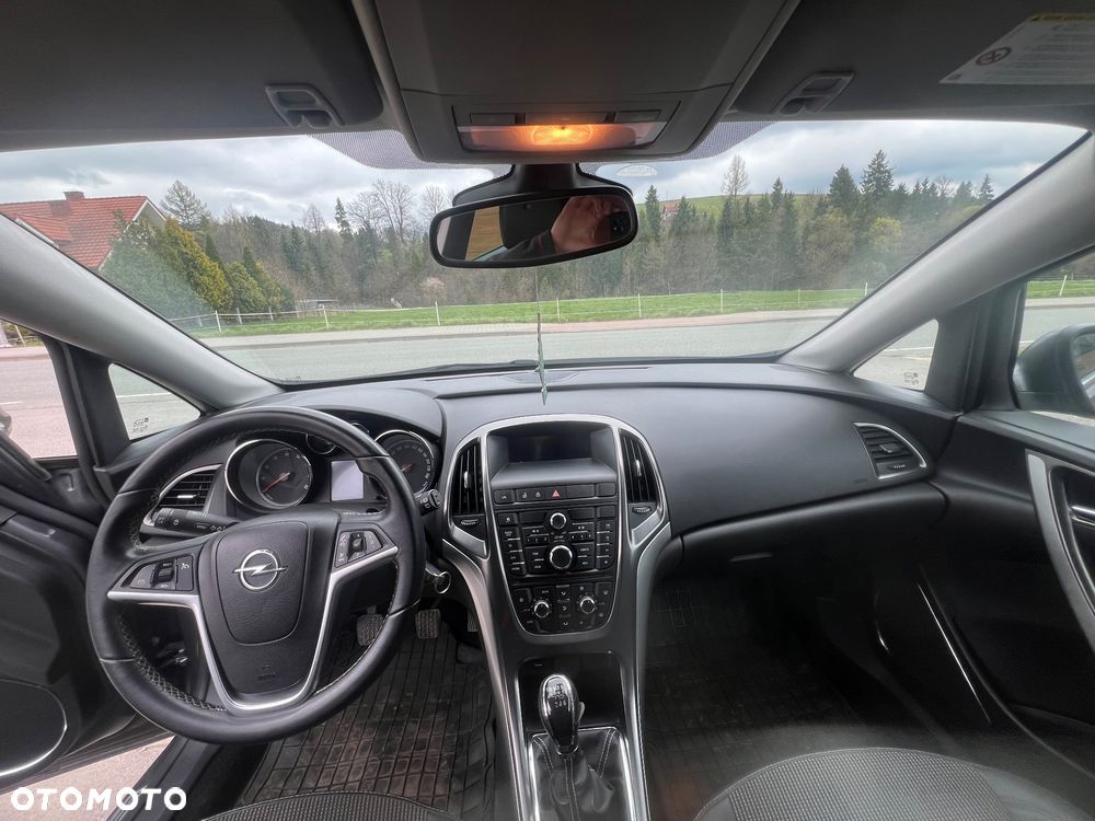 Opel Astra 1.4 T Enjoy S&S - 13