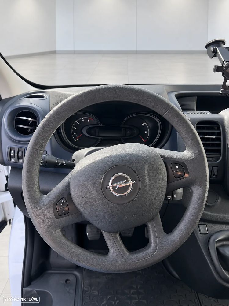 Opel Vivaro - 6