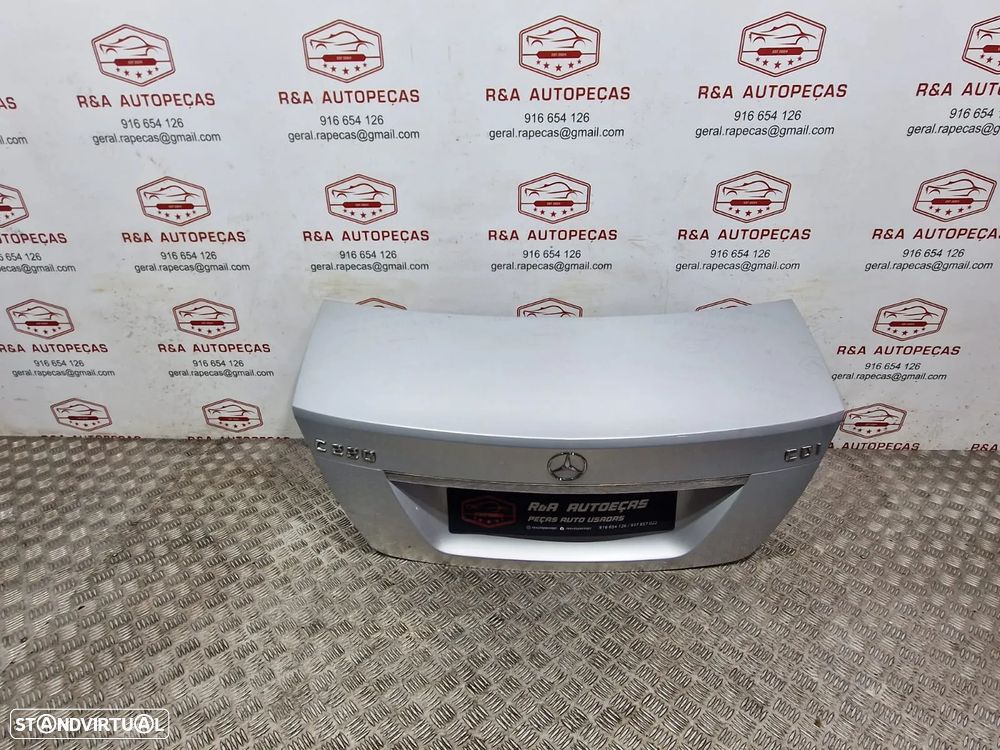 Tampa de Mala Mercedes W204 Sedan Original - 2