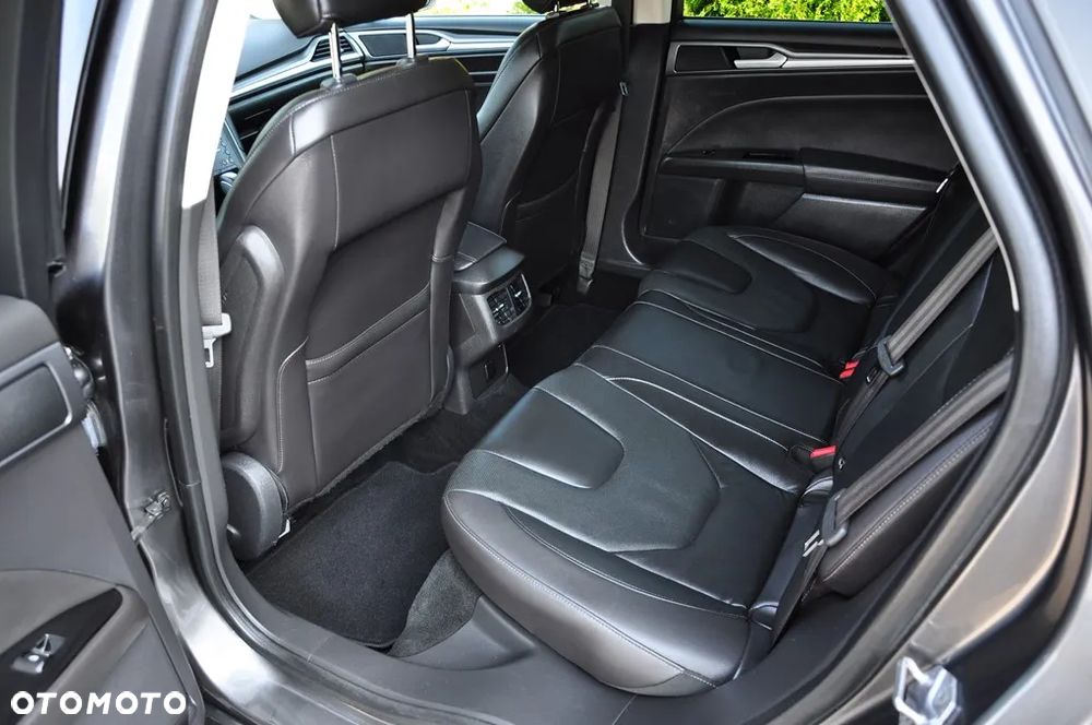 Ford Mondeo 2.0 TDCi Bi-Turbo PowerShift-Aut Titanium - 24