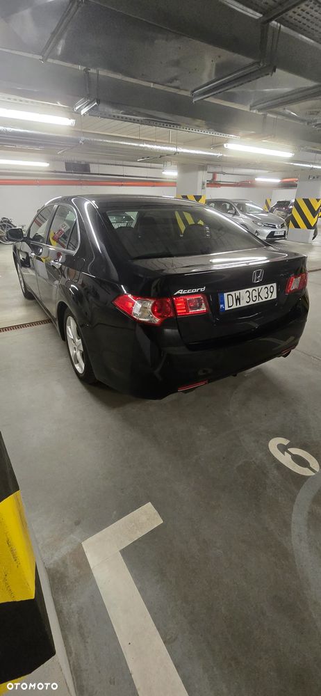 Honda Accord 2.0 Executive Nav - 3