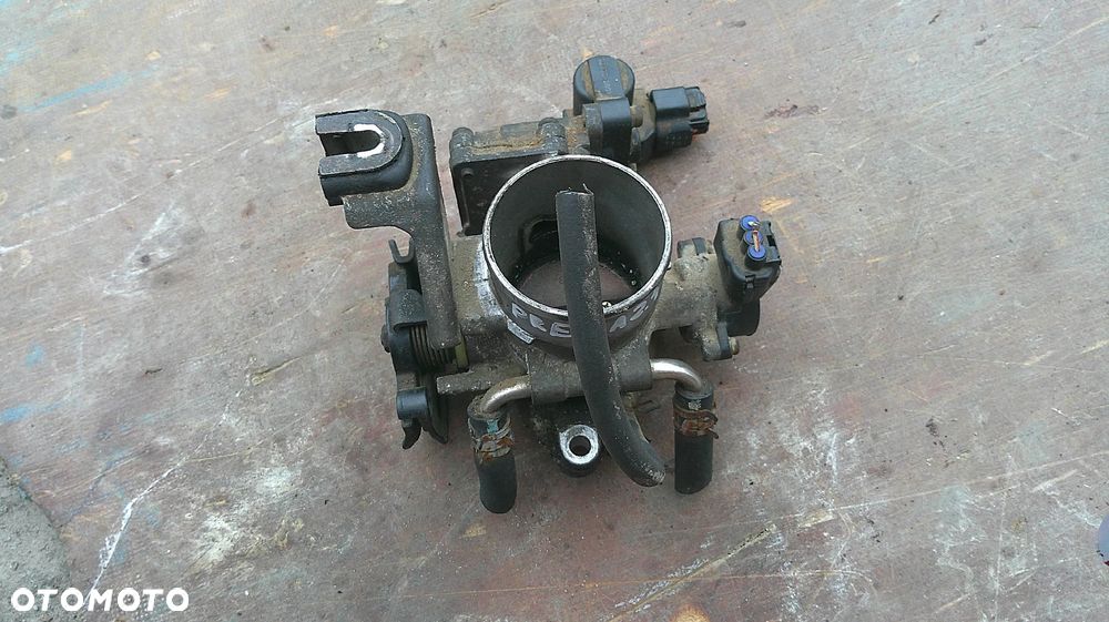 TOYOTA PREVIA II 2.4 VVTI PRZEPUSTNICA