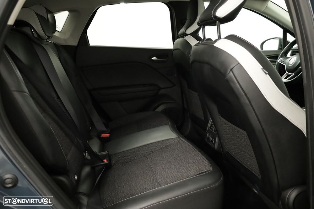 Renault Captur 1.0 TCe Techno Bi-Fuel - 24