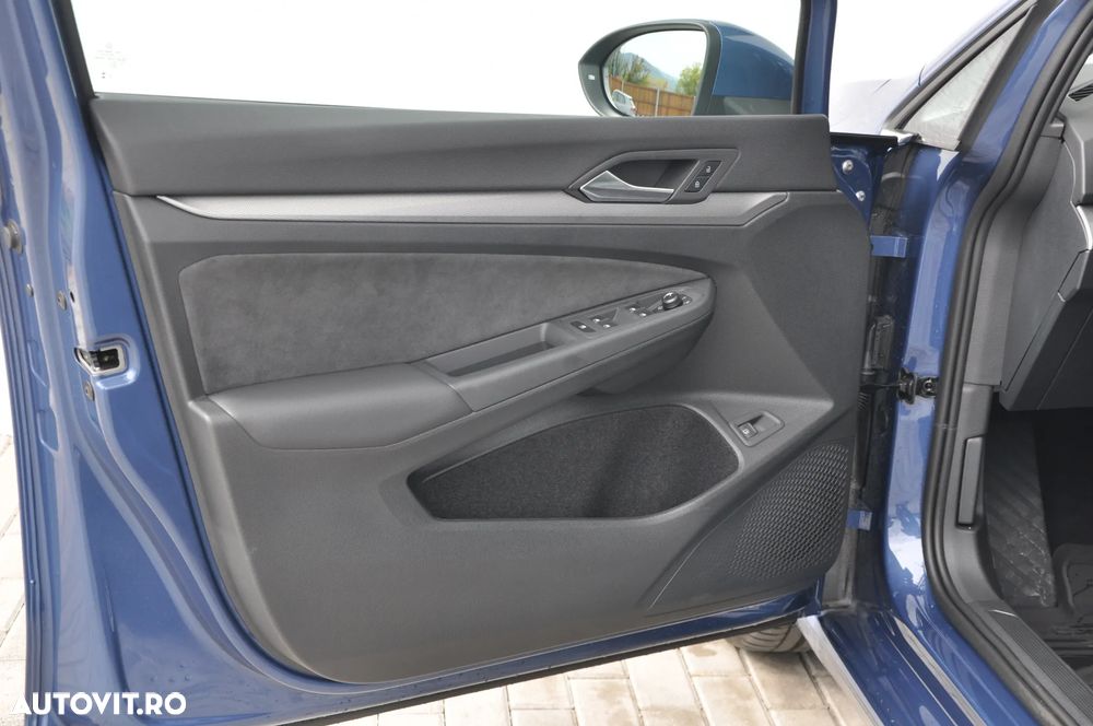 Volkswagen Golf 1.5 TSI eHybrid DSG PHEV Style - 10