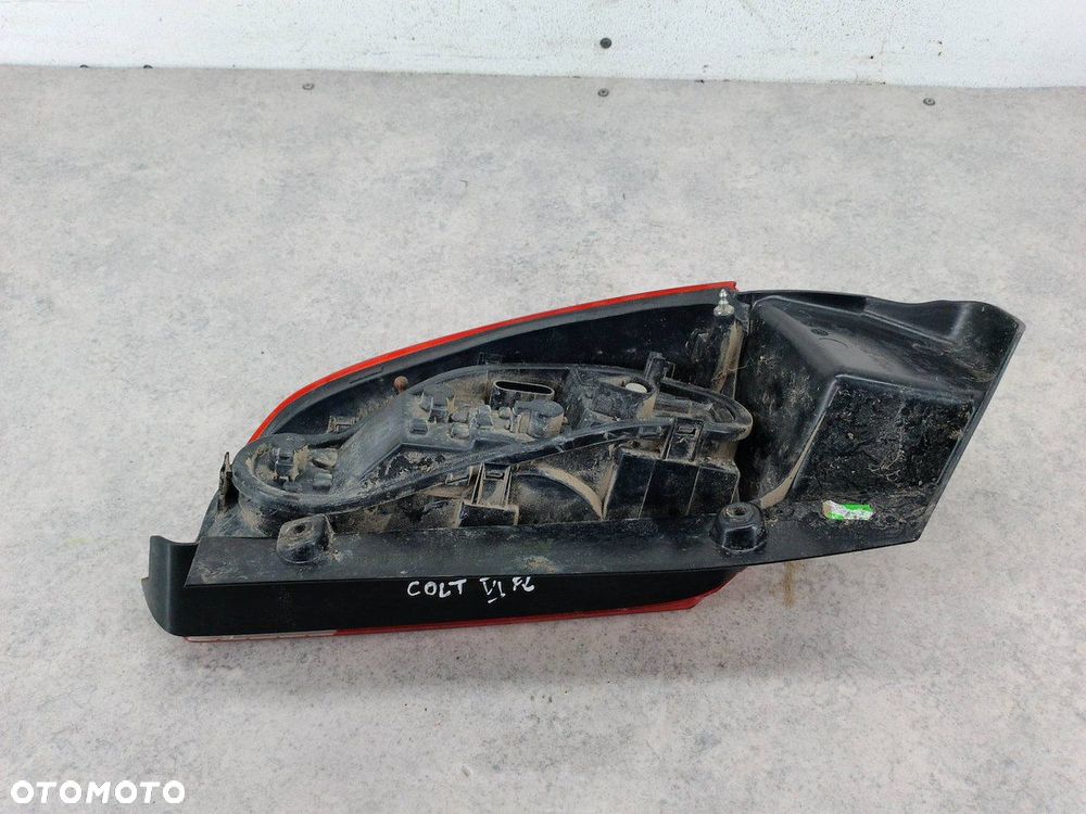 LAMPA TYLNA PRAWA MITSUBISHI COLT VI FL ( 2008-2012 ) HATCHBACK - 7