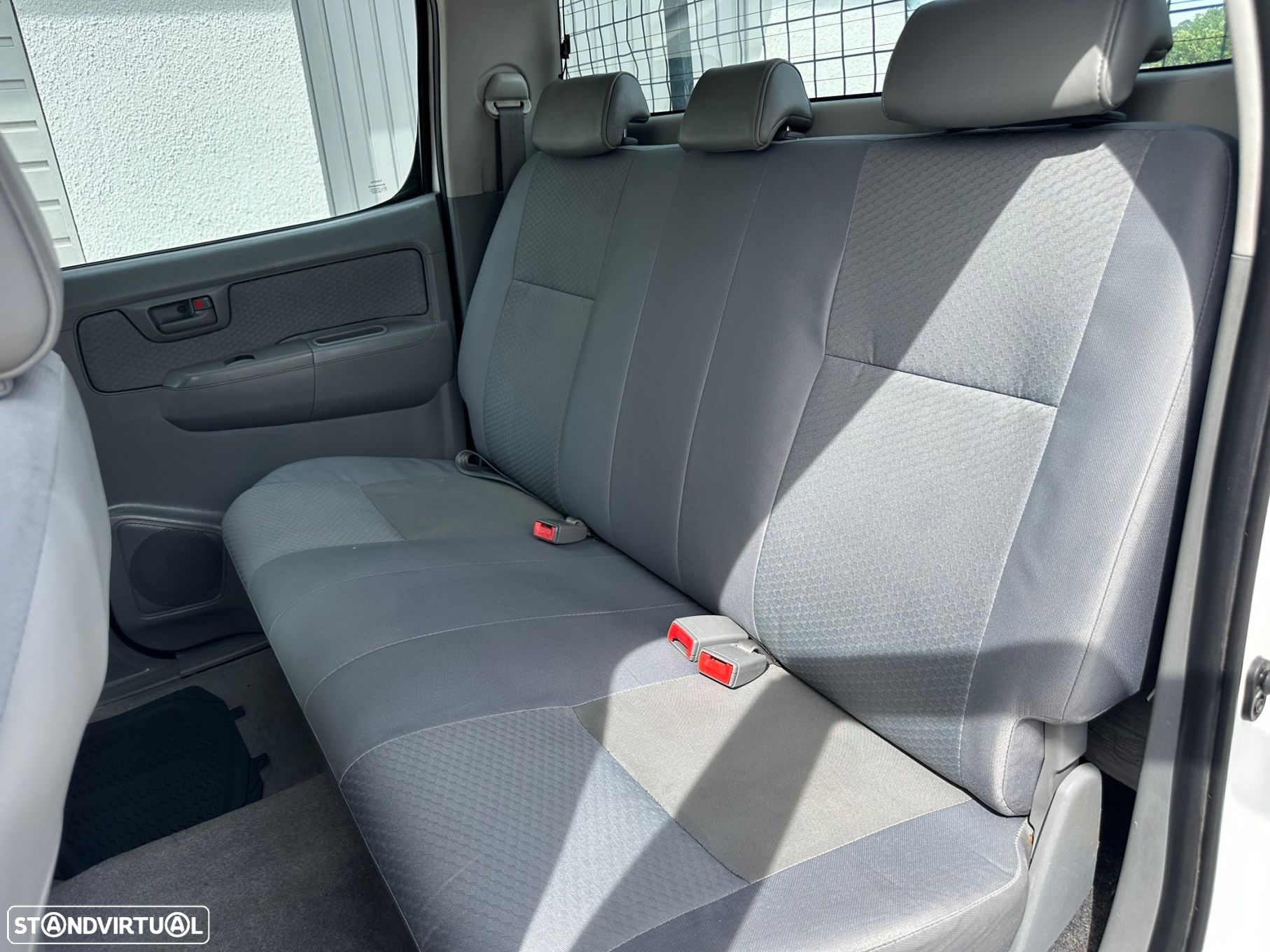 Toyota Hilux 2.5 D-4D 2WD CD - 11
