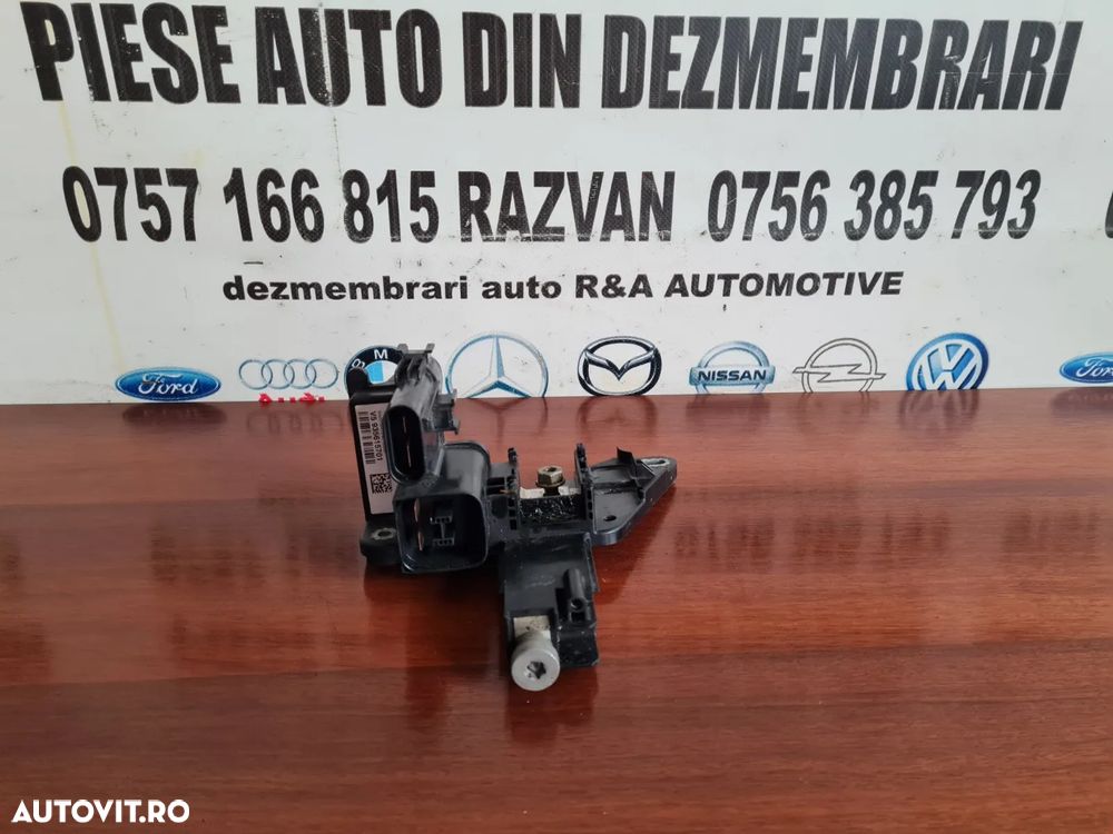 Modul Distribuitor Repartitor Curent Bmw F20 F21 F22 F23 F30 F31 F32 F34 F36 F80 Etc. Cod  - Dezmem - 1