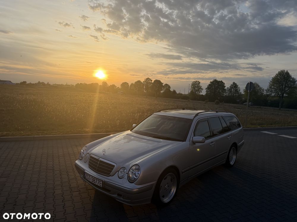 Mercedes-Benz Klasa E - 1