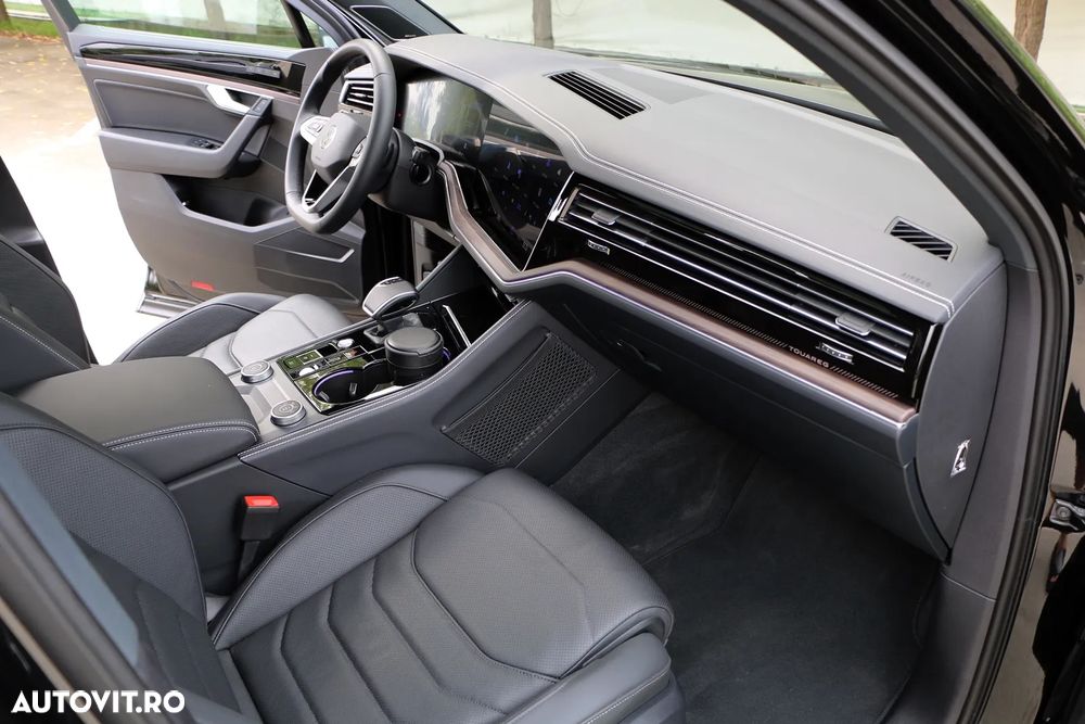 Volkswagen Touareg V6 TSI 4MOTION Elegance - 2