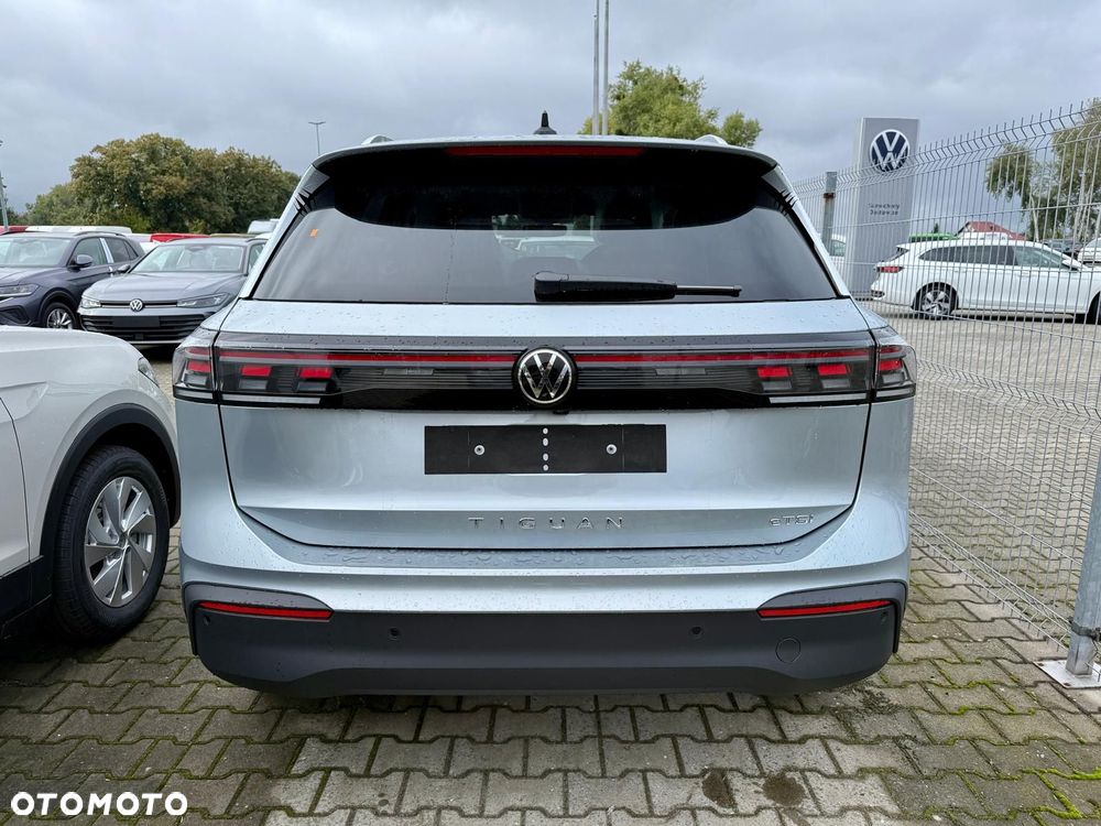 Volkswagen Tiguan - 6