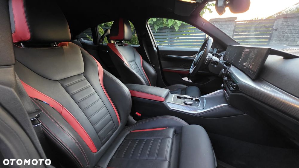 BMW Seria 4 M440i xDrive mHEV - 26