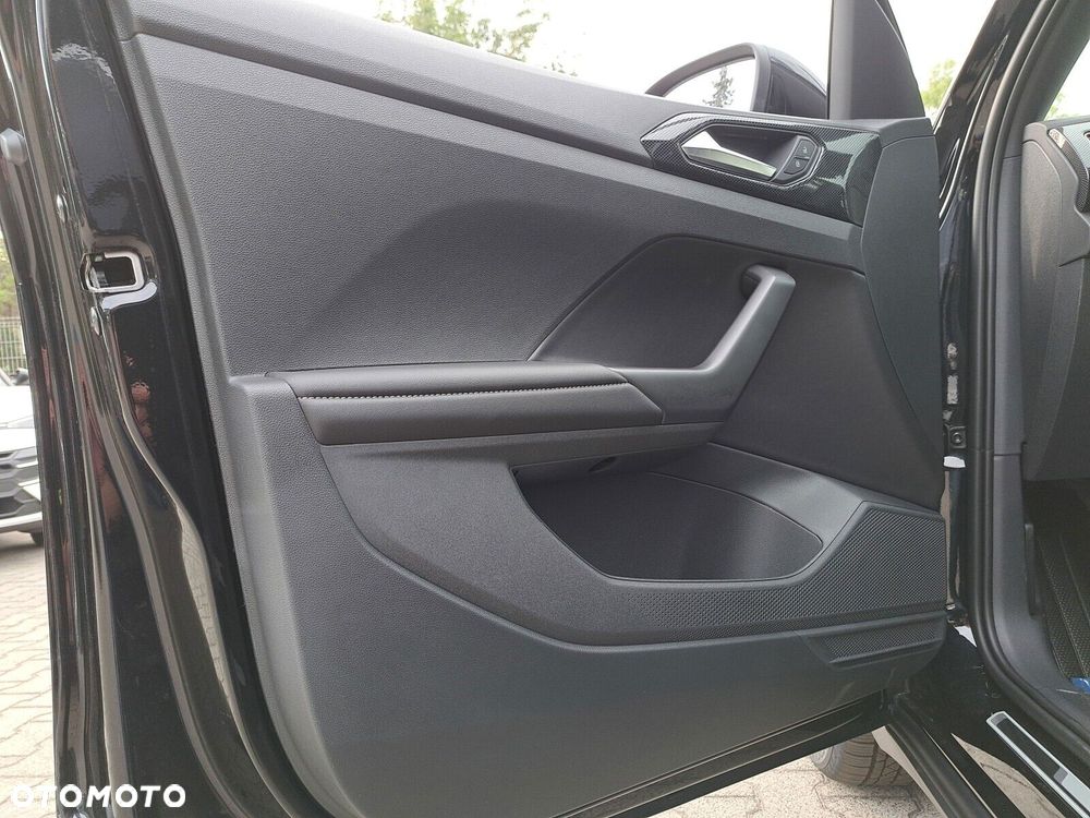 Volkswagen T-Cross 1.0 TSI R-Line Plus DSG - 12