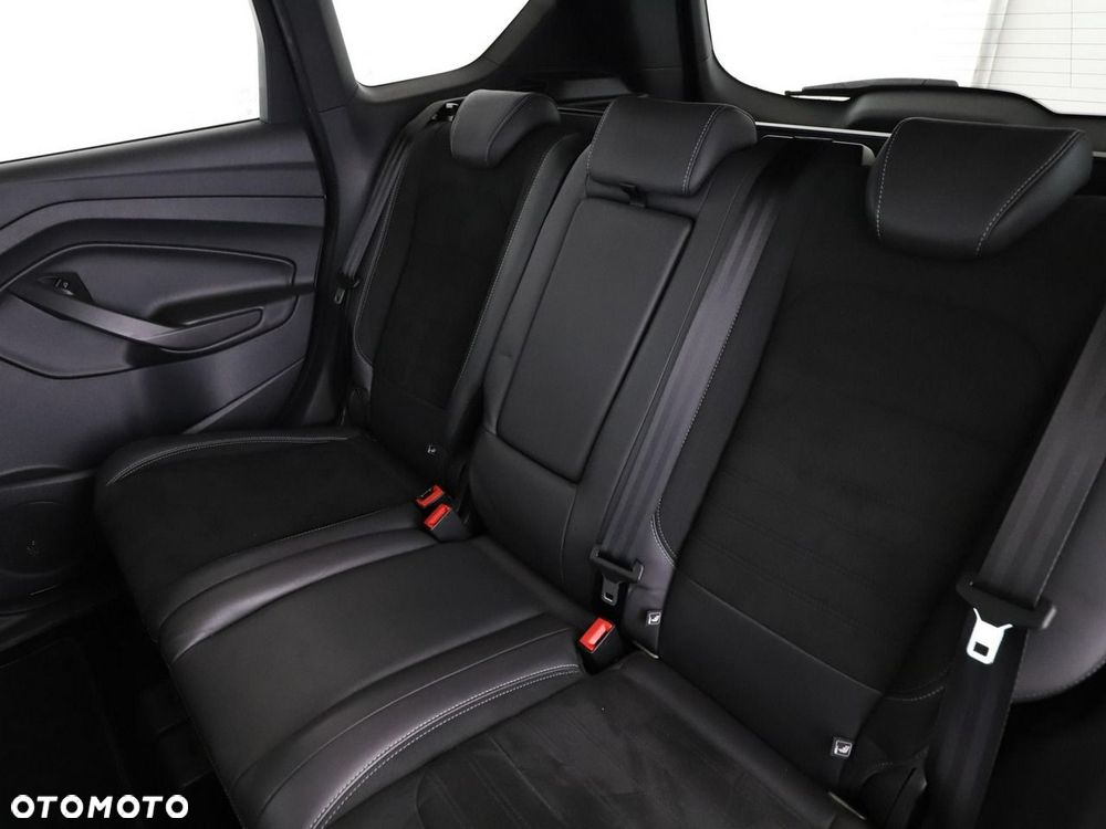 Ford Kuga 1.5 EcoBoost 2x4 ST-Line - 18