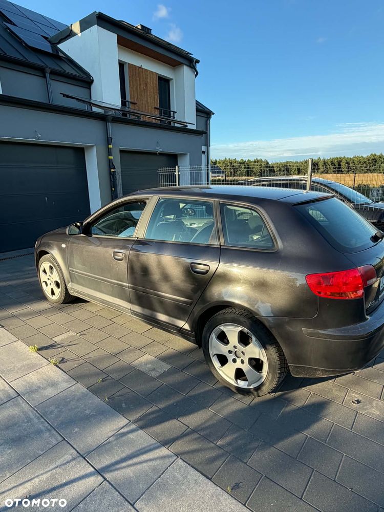 Audi A3 Sportback 1.9 TDI Attraction - 4