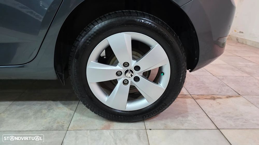 Skoda Fabia 1.0 Ambition - 12