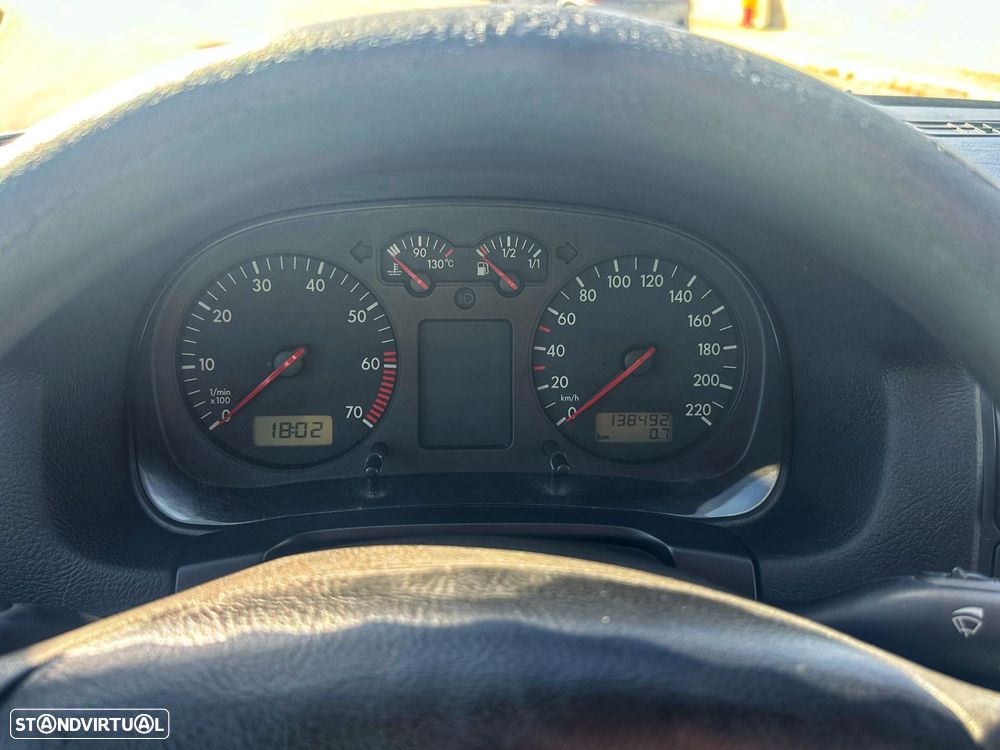 VW Golf 1.4i Confortline - 9