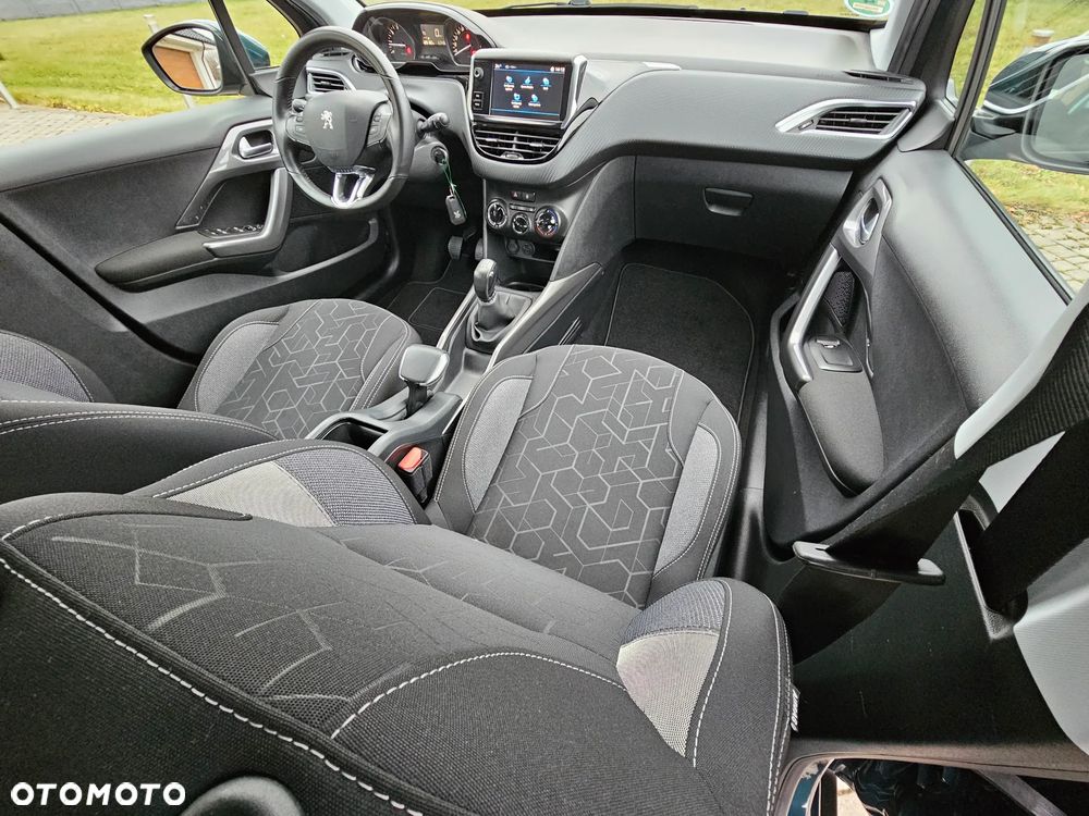 Peugeot 2008 PureTech 82 Style - 25