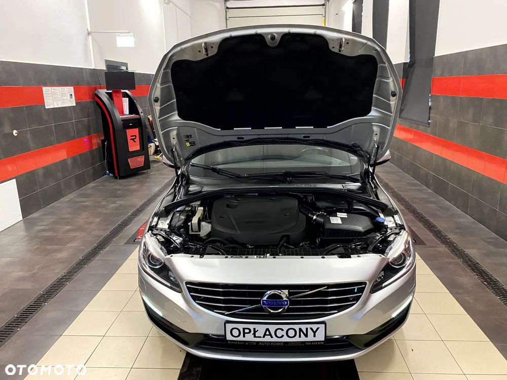 Volvo S60 D4 Geartronic RDesign - 28