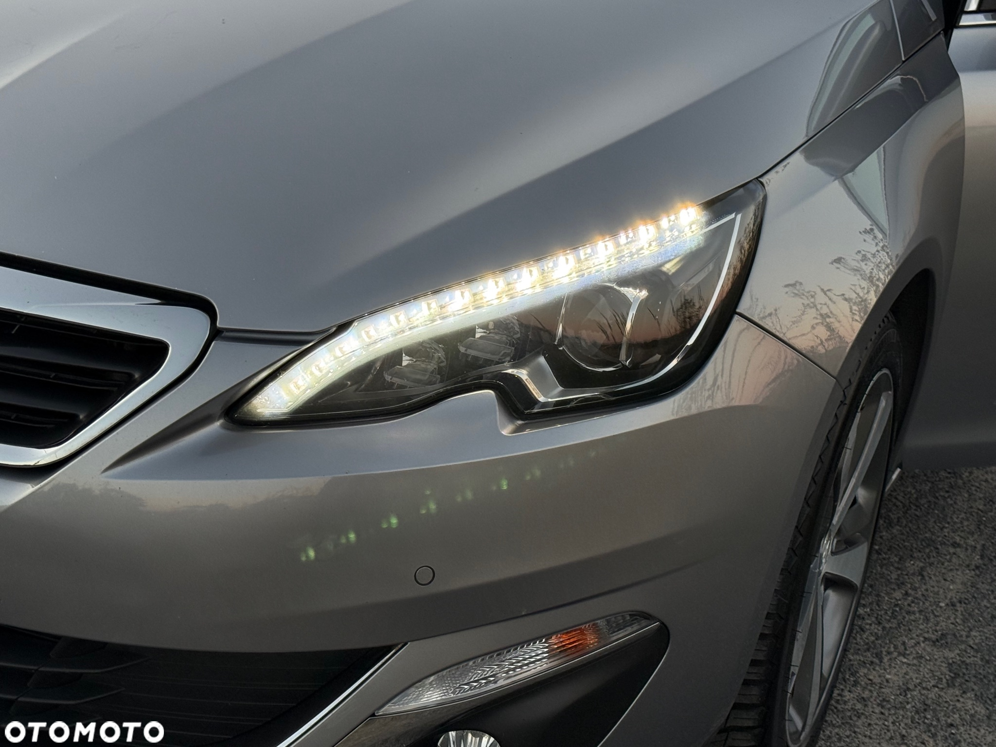 Peugeot 308 1.6 e-HDi Allure S&S - 29