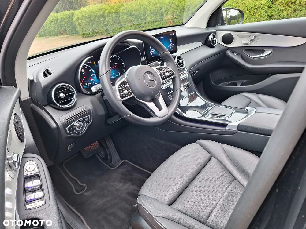 Mercedes-Benz GLC 220 d 4Matic 9G-TRONIC AMG Line - 22