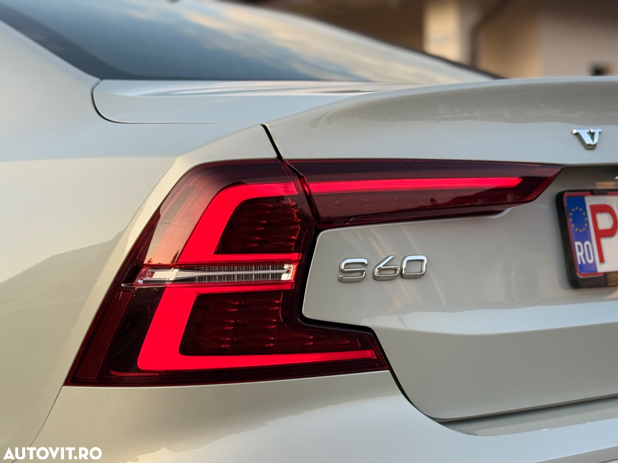 Volvo S60 T4 R-Design - 35
