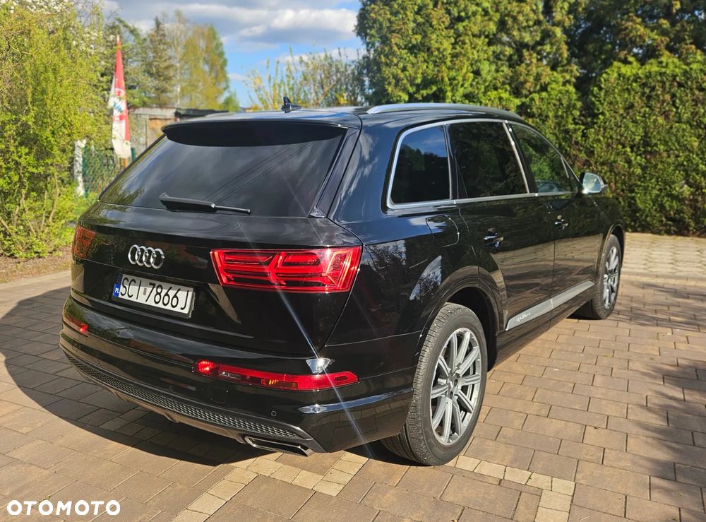 Audi Q7 - 12