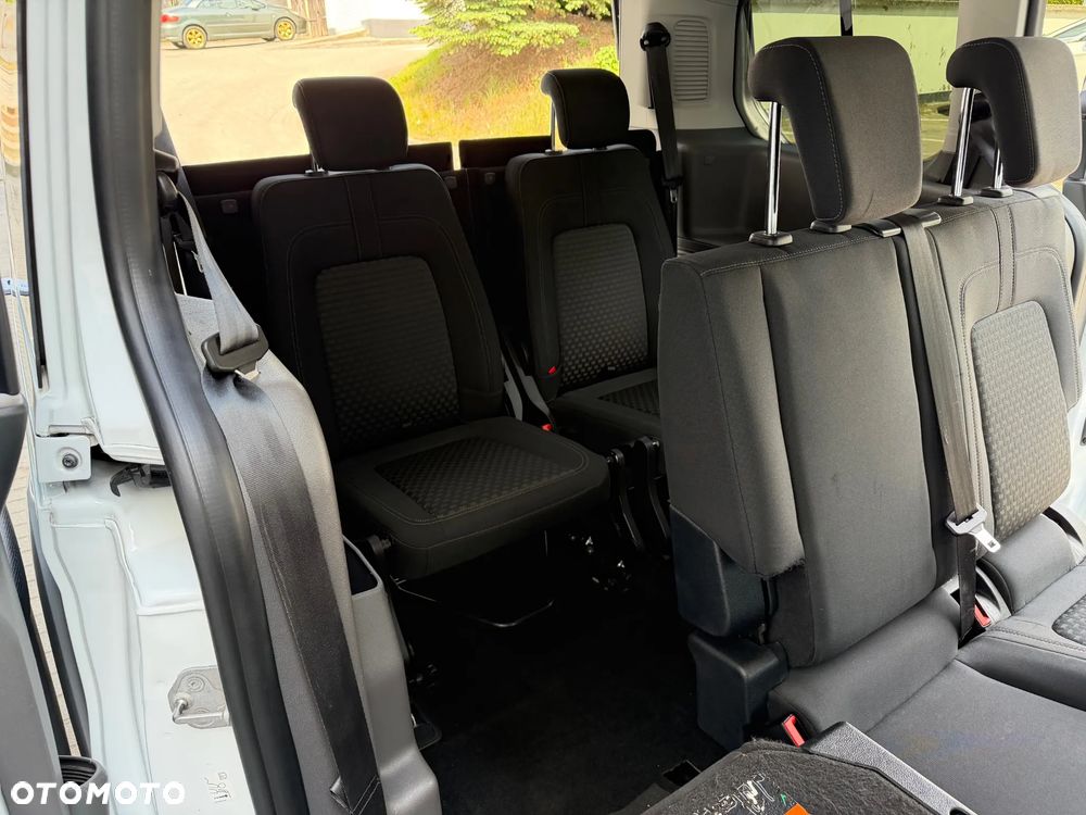 Ford Tourneo Connect Grand - 18
