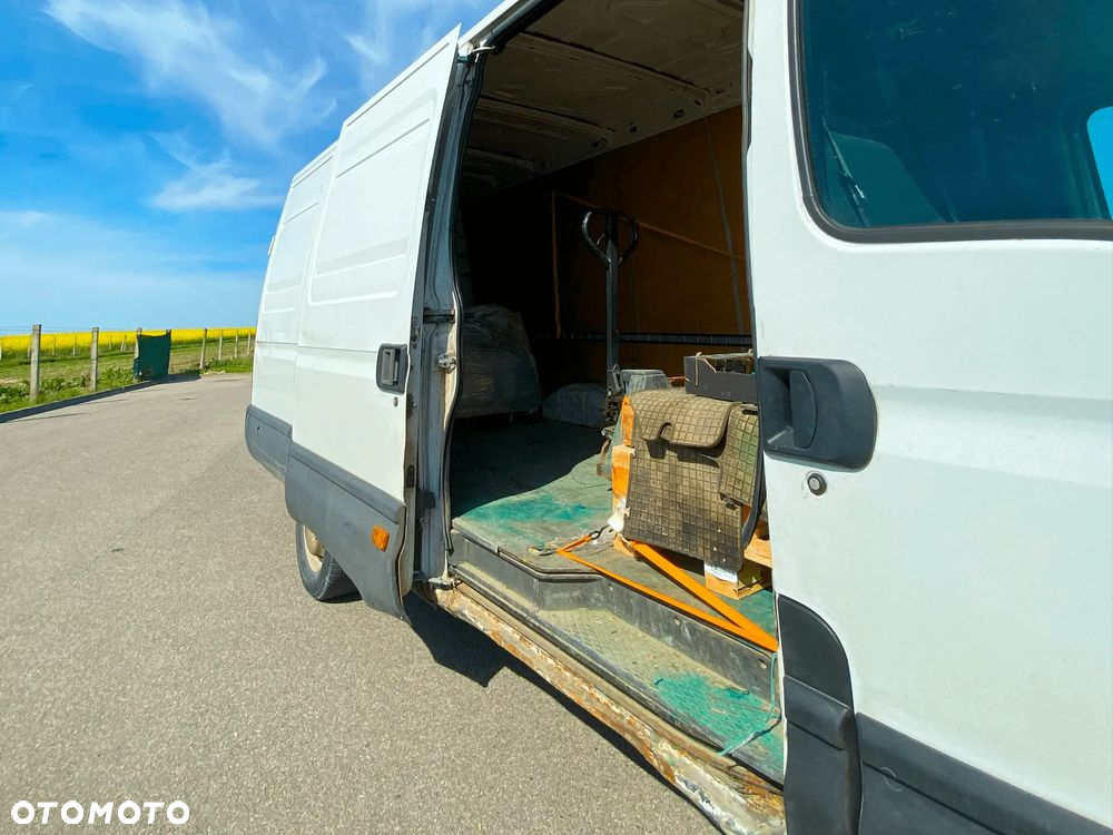 Iveco DAILY - 16