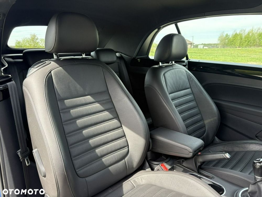 Volkswagen Beetle 1.4 TSI Blue Motion Technologie Exclusive Design - 25