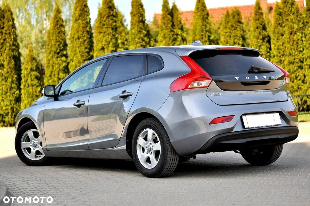Volvo V40 D2 Momentum - 26