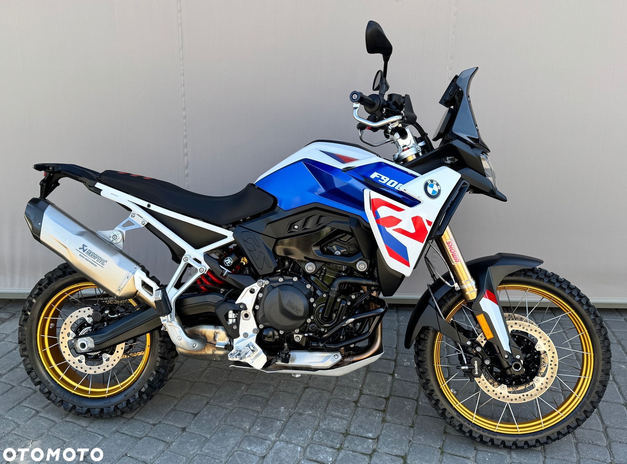 BMW F