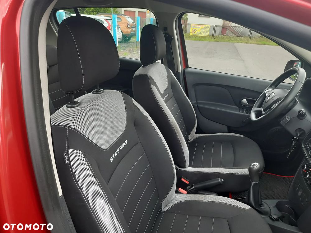 Dacia Sandero Stepway 0.9 TCe Laureate S&S - 17