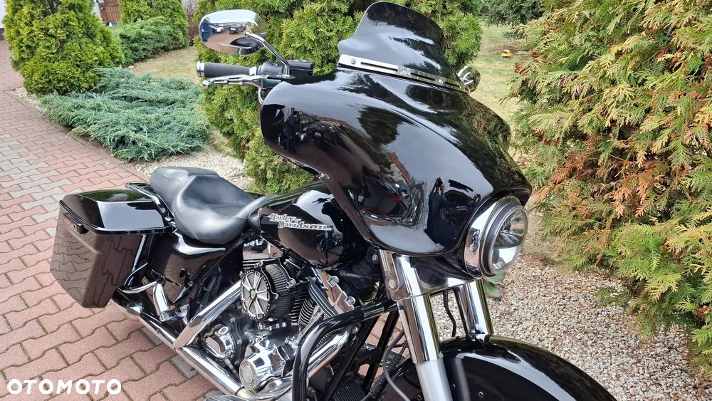 Harley-Davidson Touring Street Glide - 15