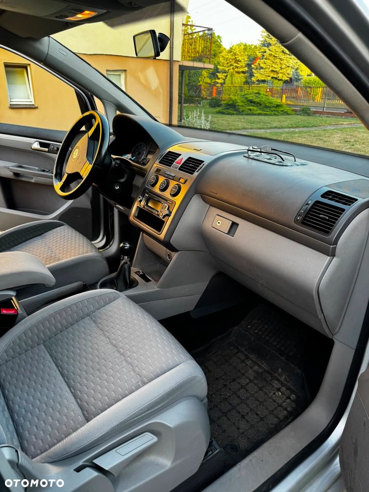 Volkswagen Touran 1.6 Trendline - 11