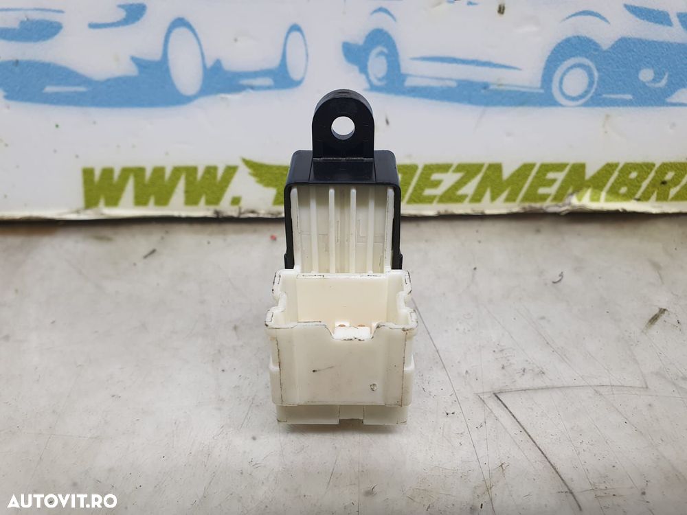 Buton geam stanga spate Suzuki Ignis 3 [2016 - 2020] 1.2 hybrid K12C - 2