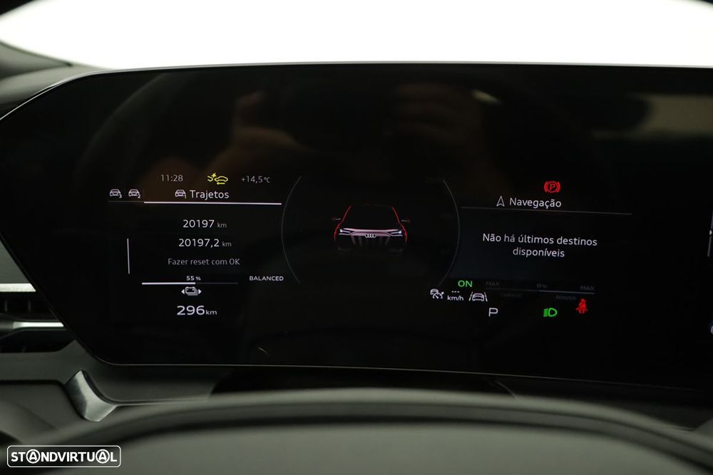 Audi Q6 e-tron 100 kWh Performance SE Business - 16