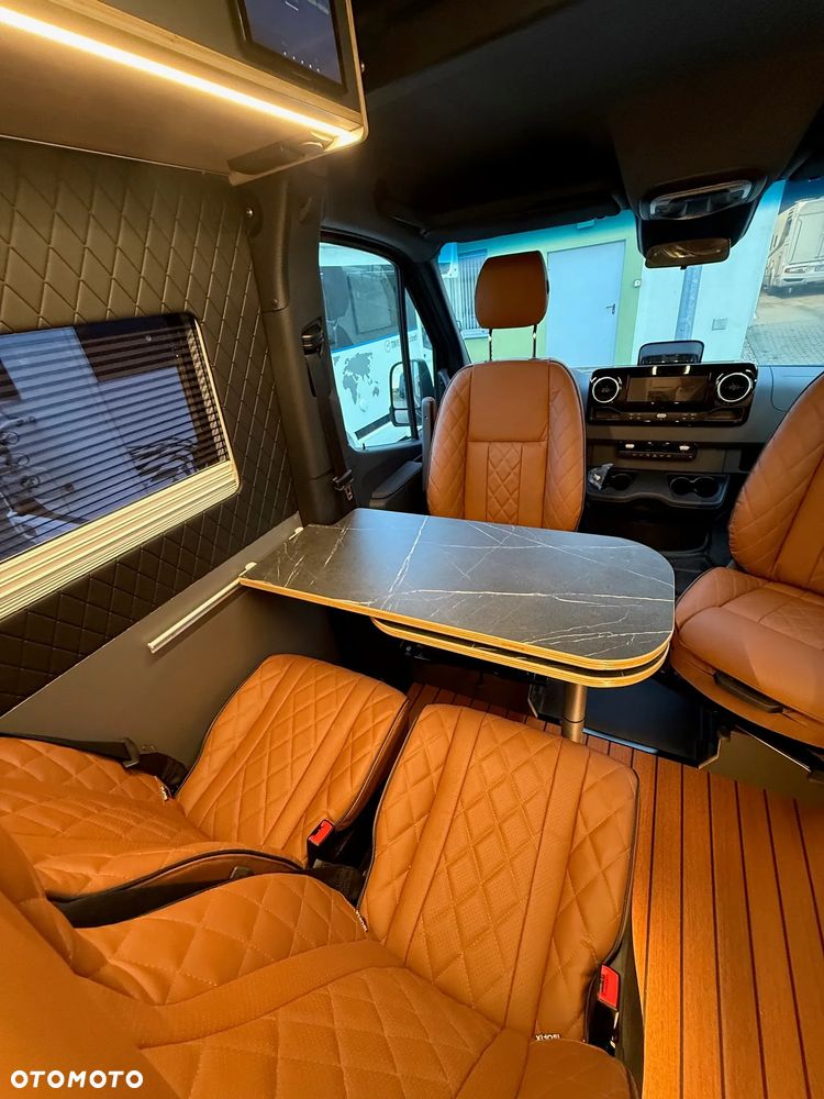 Mercedes-Benz Sprinter - 8