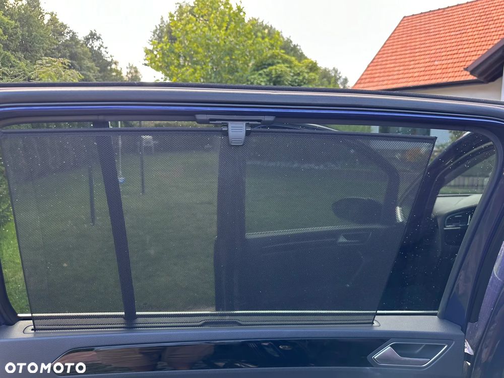 Volkswagen Touran - 36