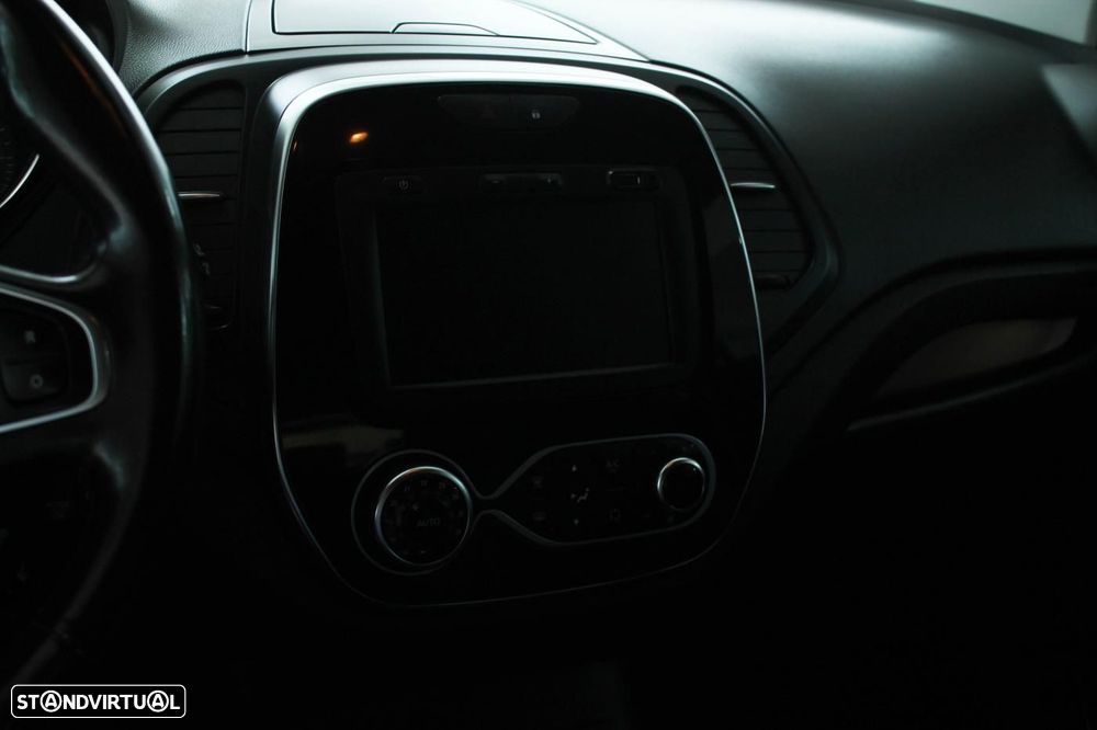 Renault Captur 0.9 TCE Initiale Paris - 21