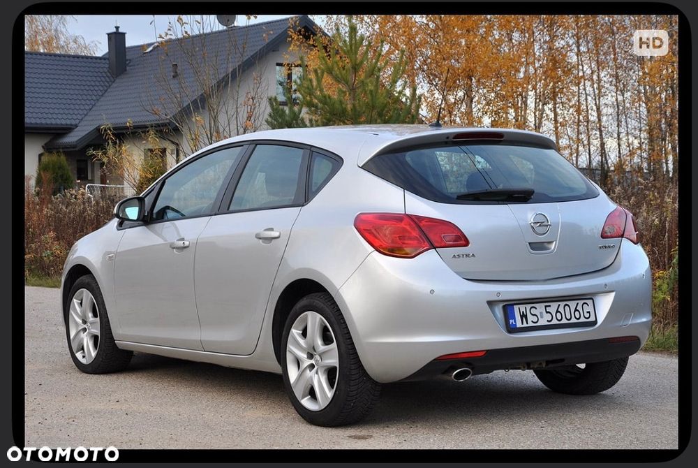 Opel Astra - 14