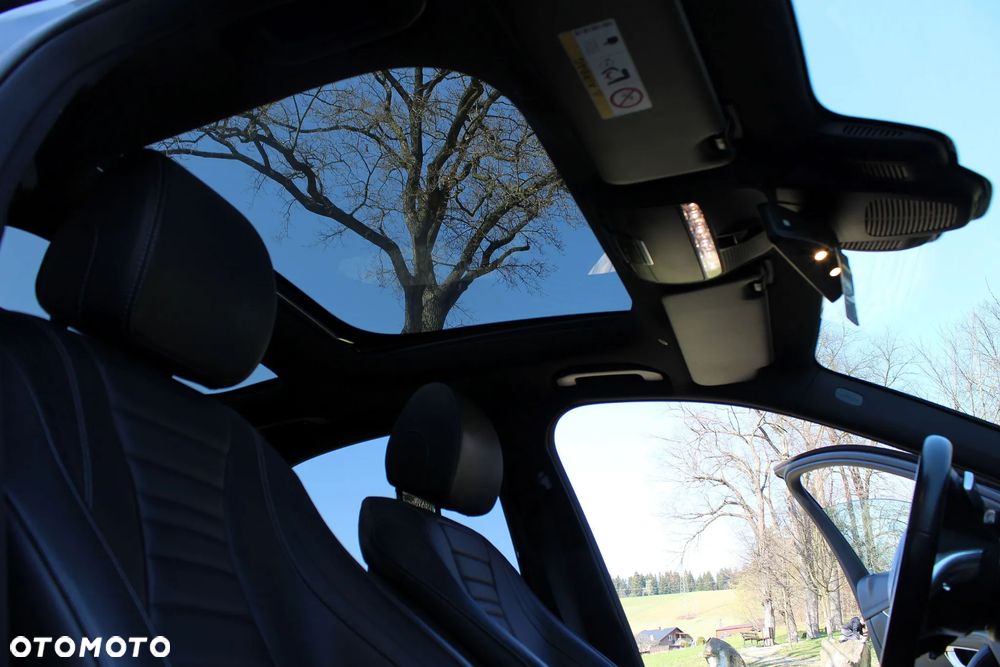 Mercedes-Benz Klasa E 400 4Matic 9G-TRONIC Exclusive - 26