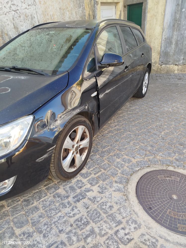 Opel Astra Sports Tourer - 3