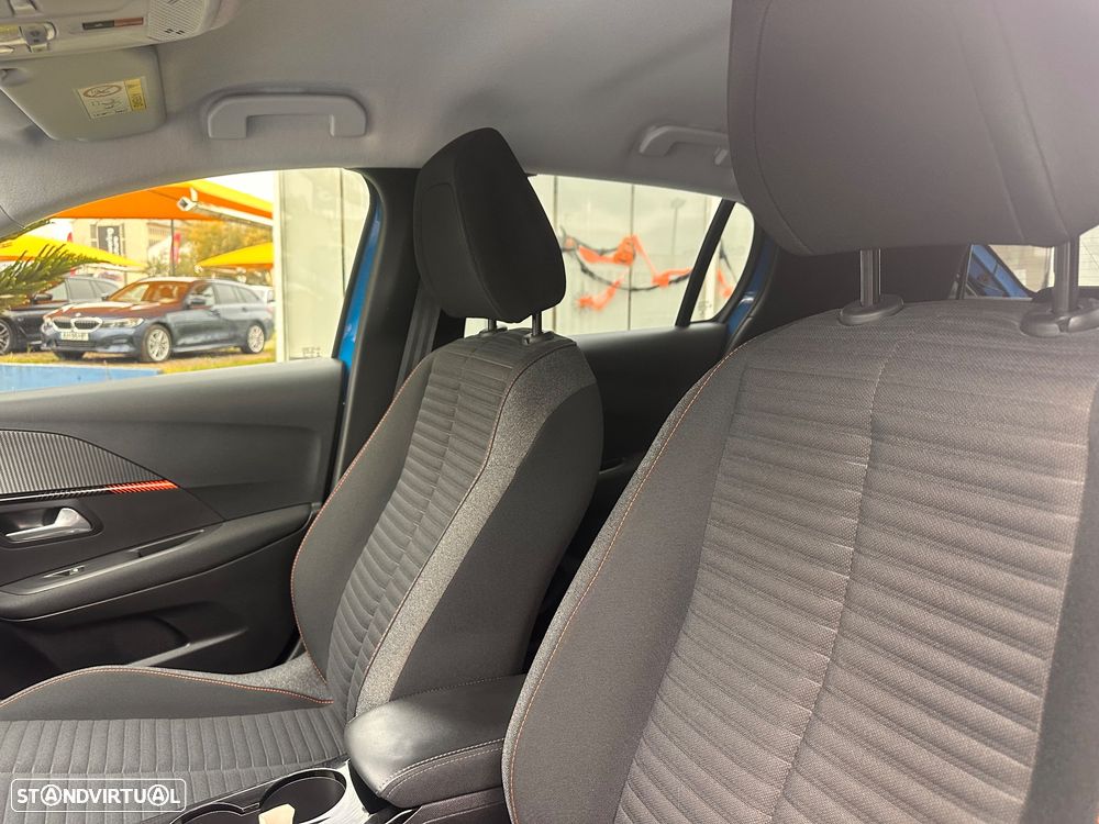 Peugeot e-208 Allure - 33