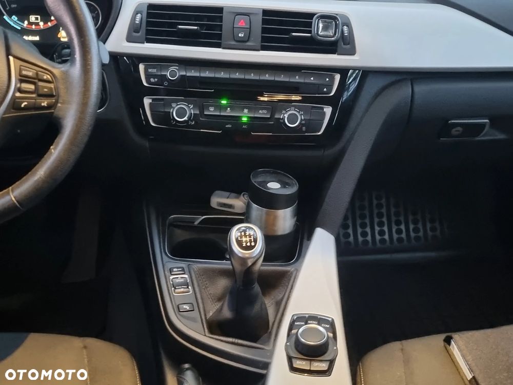 Opel Crossland X 1.2 T GPF Enjoy S&S - 12