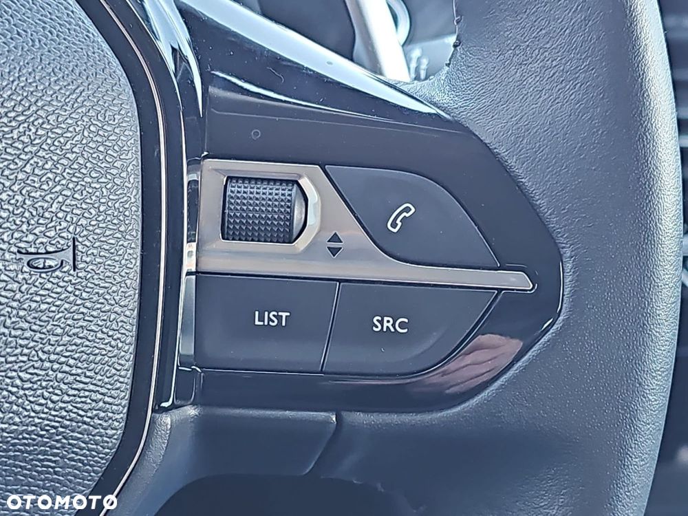 Peugeot 2008 PureTech 130 Allure S&S EAT8 - 19