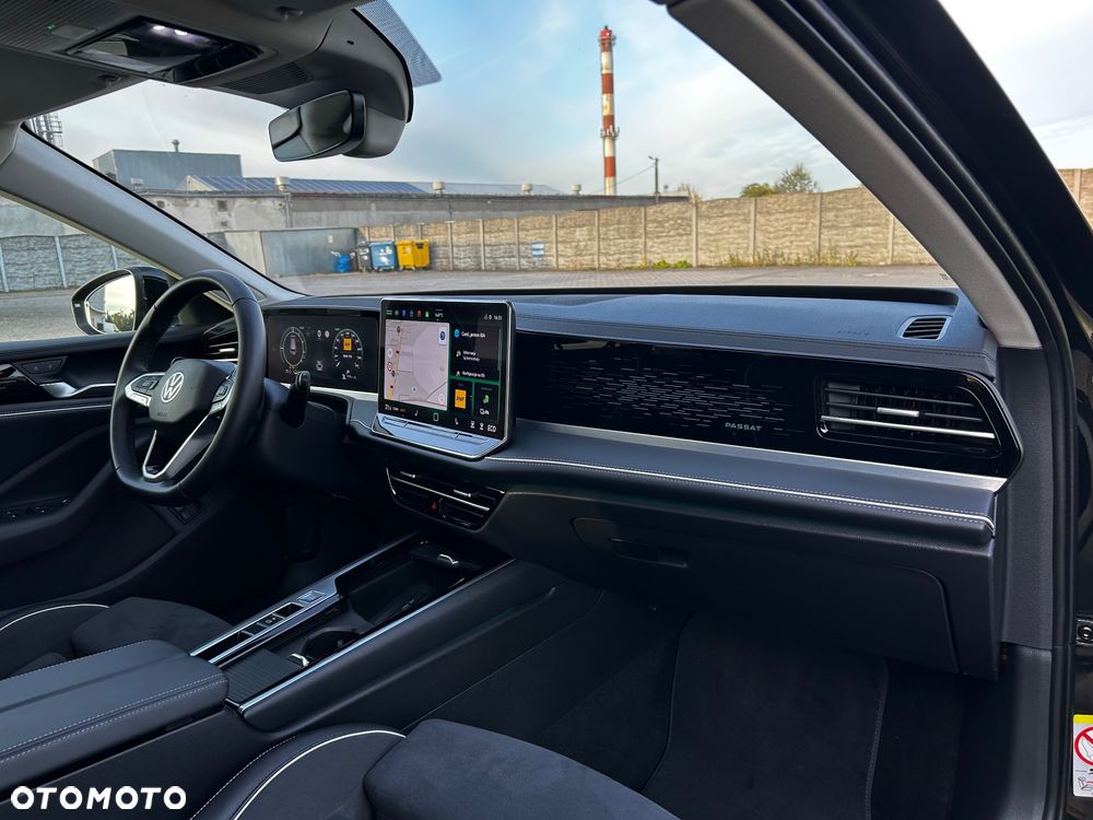 Volkswagen Passat 1.5 TSI eHybrid PHEV 200kW Style DSG - 32