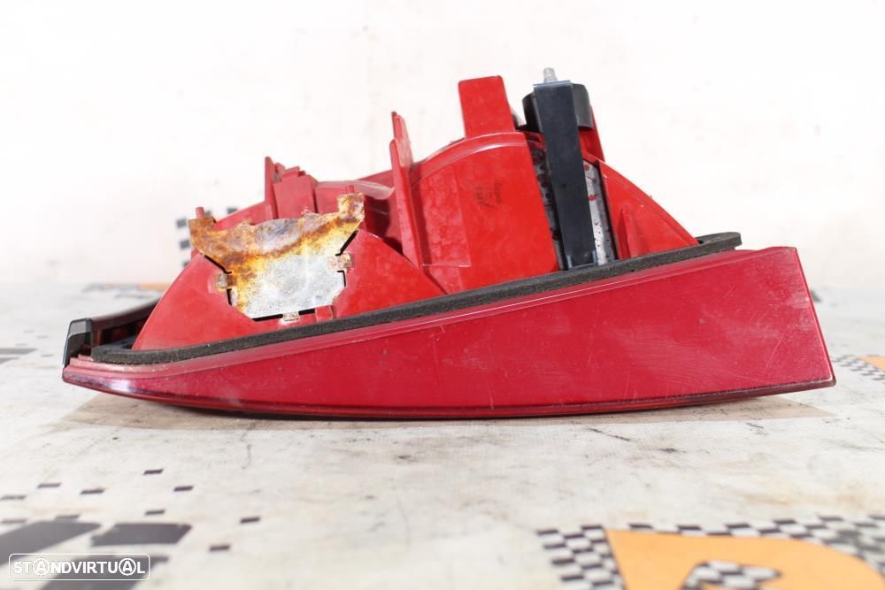 Farolim Direito Audi A4 (8K2, B8)  8K5945094d / Mala Passageiro Sedan - 7