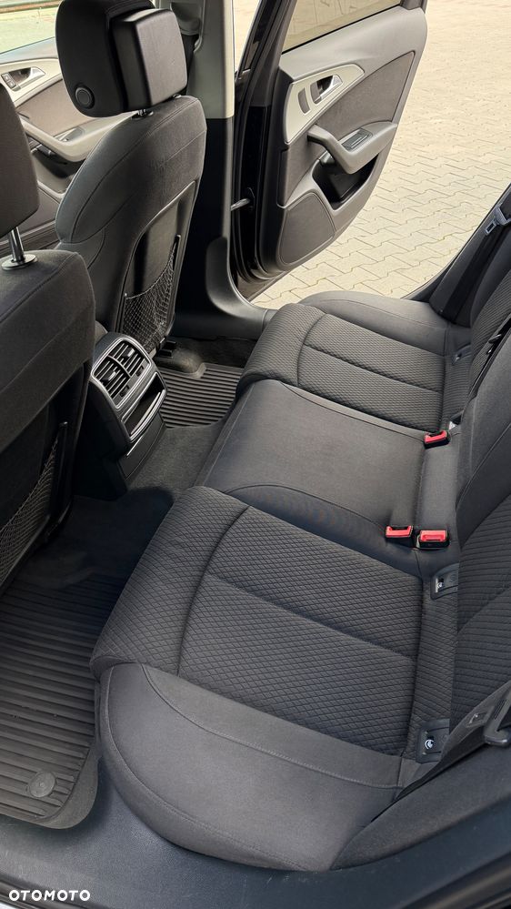 Audi A6 Avant - 16