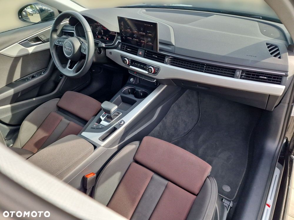 Audi A4 Avant 35 TFSI mHEV S Line S tronic - 27